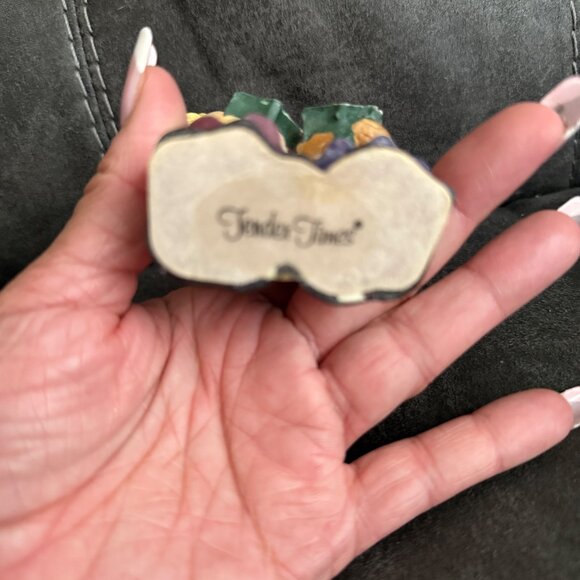 Tender Times Vintage Figurine Of Two Children Reading - Picture 3 of 3